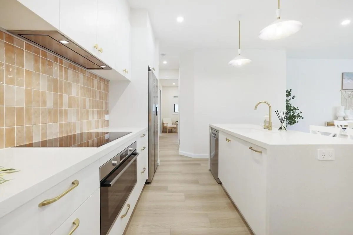 2Min Walk To Esplanade - Perfect Bargara Escape Villa