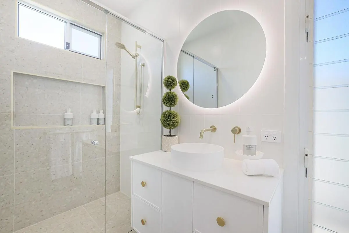 2Min Walk To Esplanade - Perfect Bargara Escape Villa 0*,  Australia