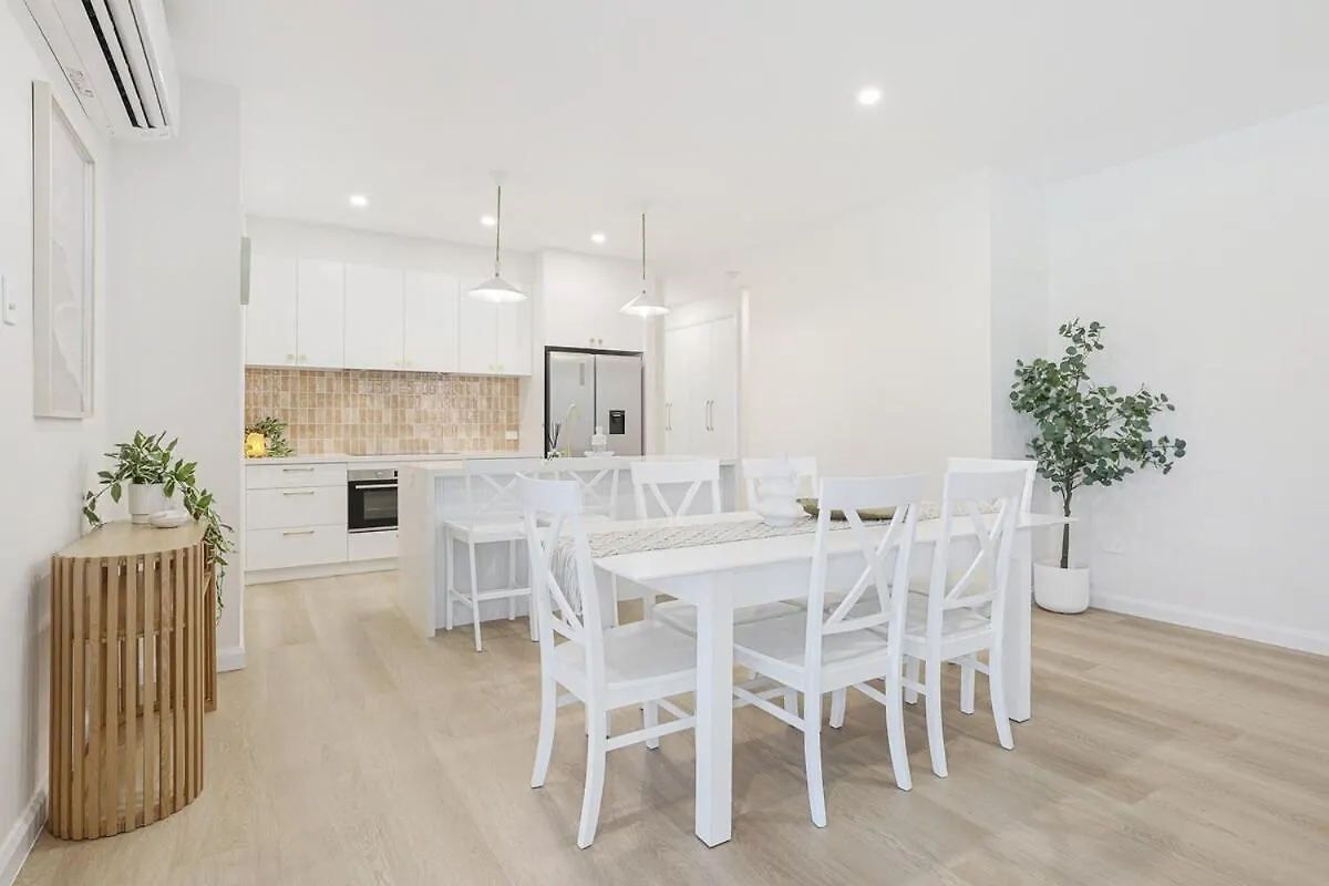 2Min Walk To Esplanade - Perfect Bargara Escape Villa